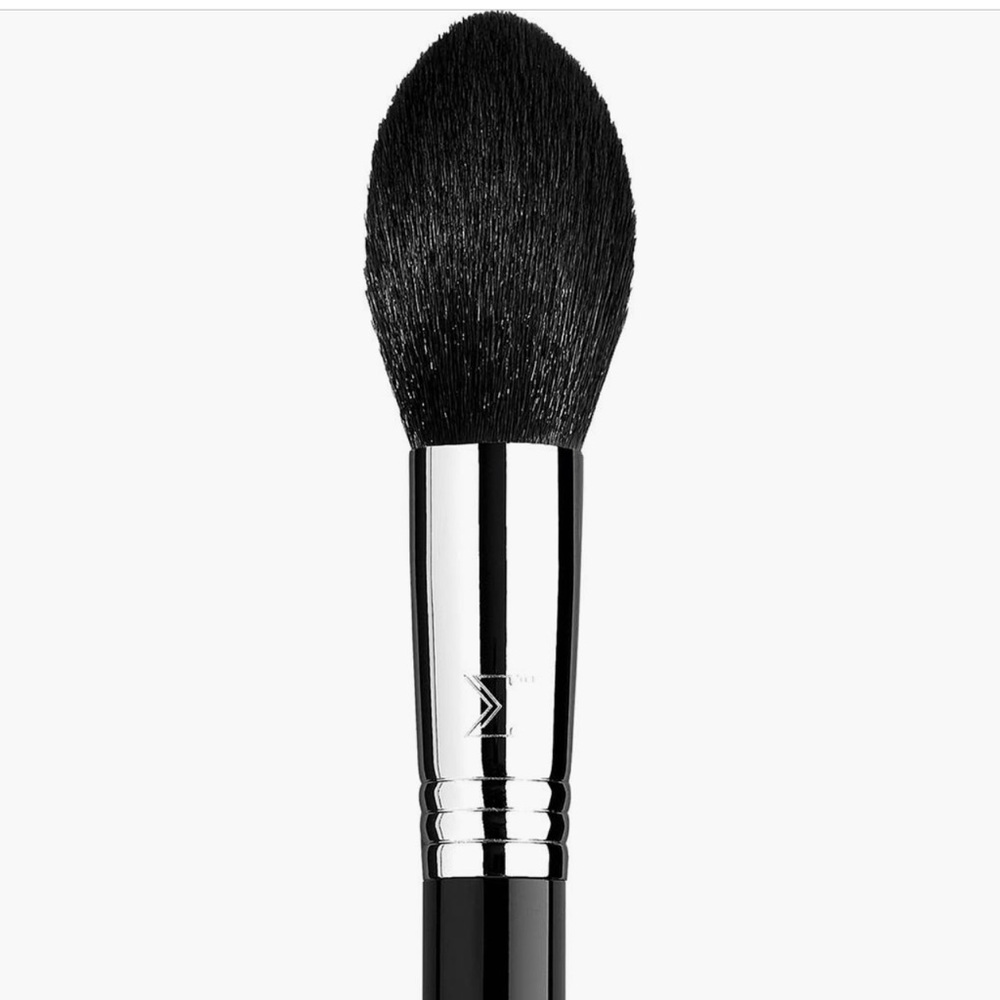 Sigma Beauty F25 Tapered Face Brush